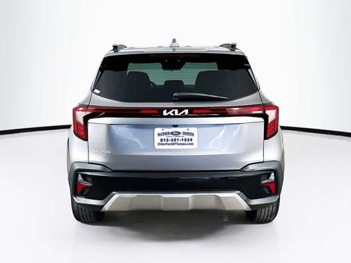 Steel Gray 2024 Kia Seltos EX