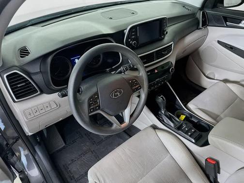 2021 Hyundai TUCSON SEL