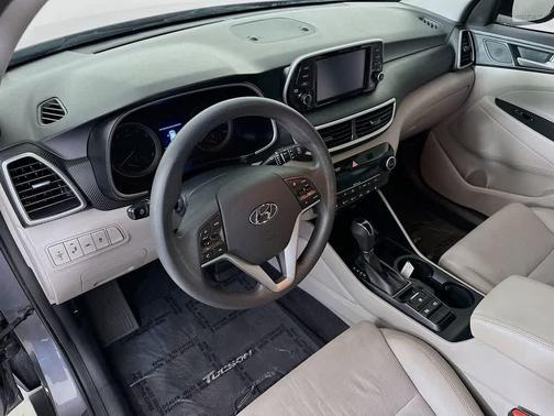2021 Hyundai TUCSON SEL