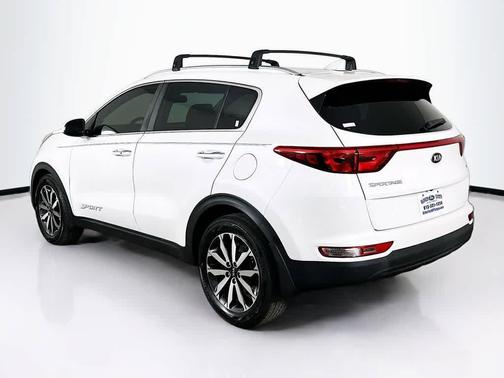 Snow White Pearl 2017 Kia Sportage EX