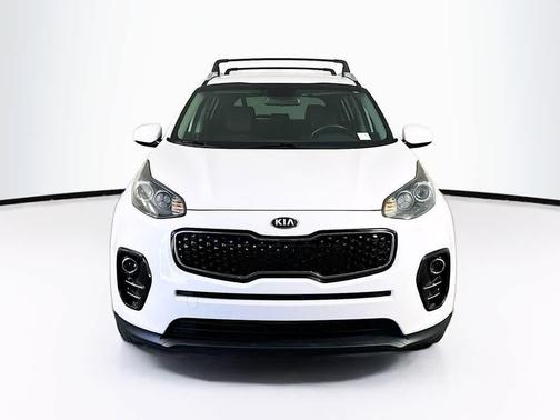 Snow White Pearl 2017 Kia Sportage EX