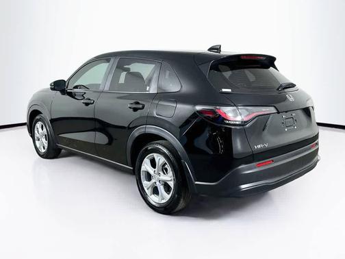 Crystal Black Pearl 2025 Honda HR-V LX