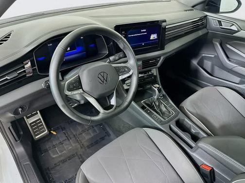 Pure White 2025 Volkswagen Jetta 1.5T Sport