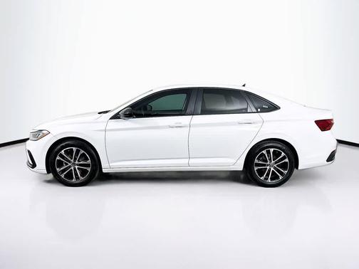 Pure White 2025 Volkswagen Jetta 1.5T Sport