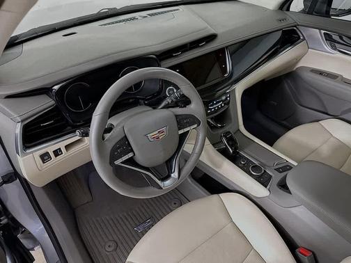 Argent Silver Metallic 2024 Cadillac XT6 Premium Luxury AWD