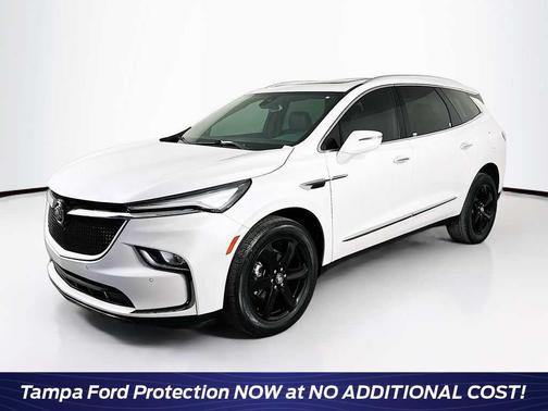 2023 Buick Enclave Essence AWD