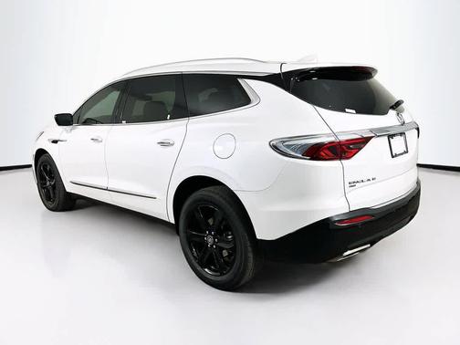 2023 Buick Enclave Essence AWD