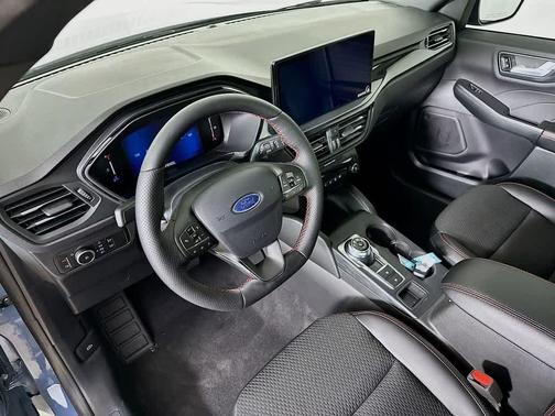 2026 Ford Escape ST-Line Select