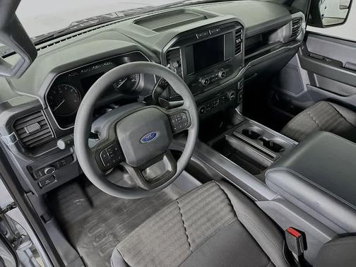Iconic Silver Metallic 2022 Ford F-150 XL