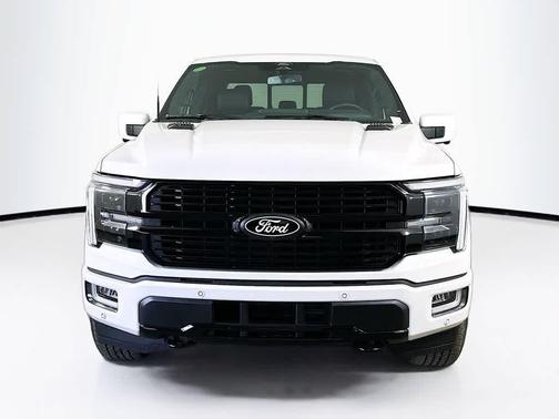 Star White Metallic Tri-Coat 2025 Ford F-150 Platinum