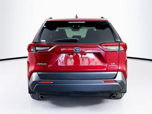 2021 Toyota RAV4 Hybrid LE