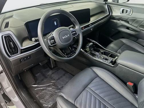 Wolf Gray 2025 Kia Sorento SX