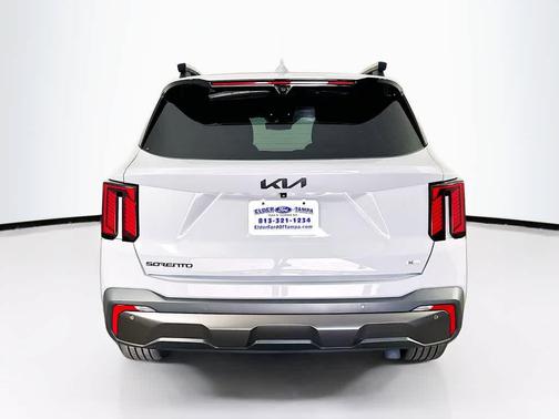 Wolf Gray 2025 Kia Sorento SX