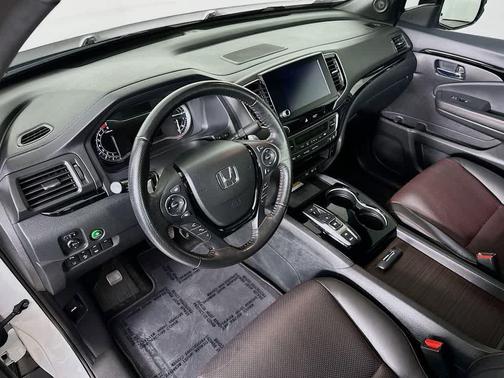 2022 Honda Ridgeline Black