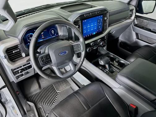 2023 Ford F-150 Lightning XLT