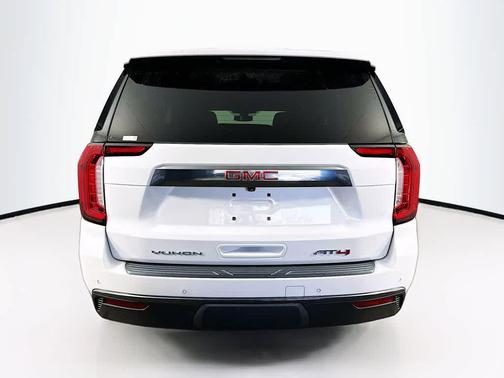 2021 GMC Yukon 4WD AT4