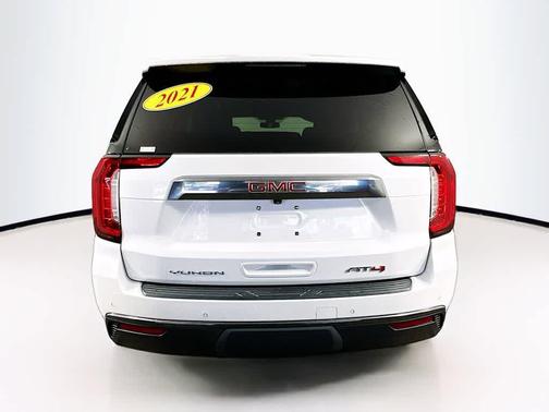 2021 GMC Yukon 4WD AT4