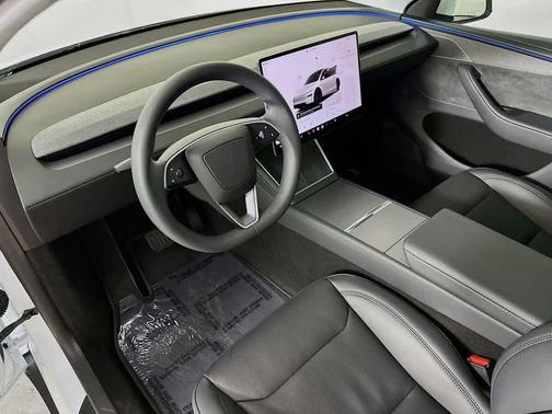 2026 Tesla Model Y AWD