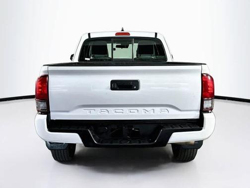 Super White 2018 Toyota Tacoma