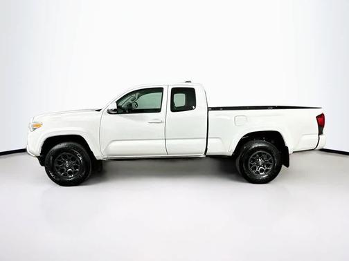 Super White 2018 Toyota Tacoma