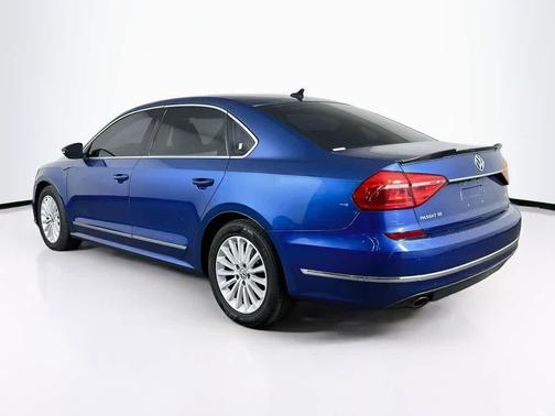 Reef Blue Metallic 2016 Volkswagen Passat 1.8T SE w/Technology