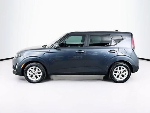 Gravity Gray 2025 Kia Soul LX