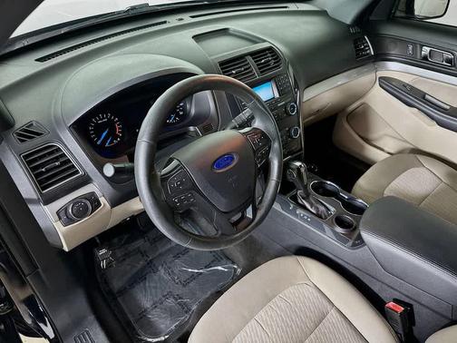 2019 Ford Explorer Base