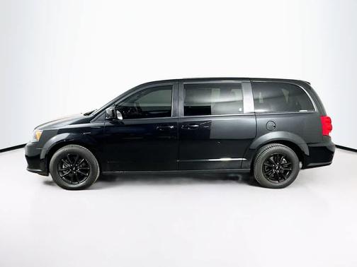 Black Onyx Crystal Pearlcoat 2019 Dodge Grand Caravan GT
