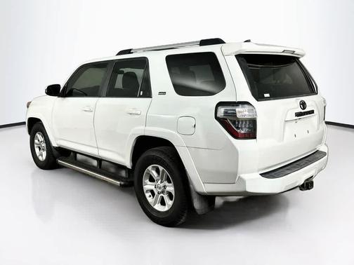 Super White 2019 Toyota 4Runner SR5