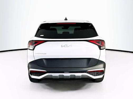 Glacial White Pearl 2024 Kia Sportage EX
