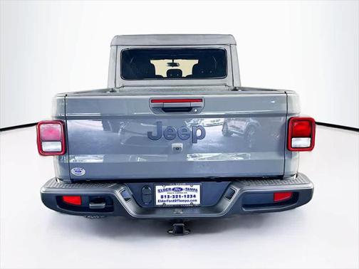 2021 Jeep Gladiator Willys 4x4