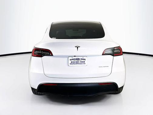 Pearl White Multi-Coat 2023 Tesla Model Y Long Range Dual Motor All-Wheel Drive