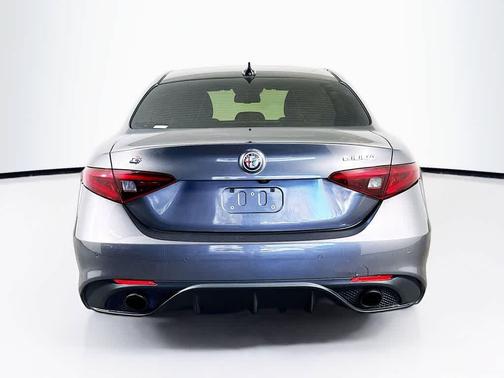 2022 Alfa Romeo Giulia Ti