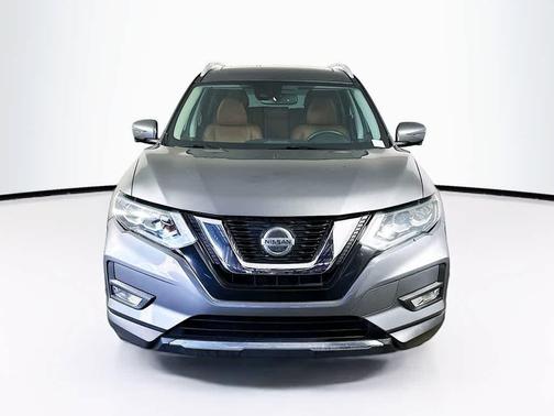 Gun Metallic 2018 Nissan Rogue SL