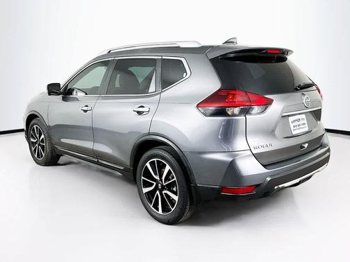 Gun Metallic 2018 Nissan Rogue SL