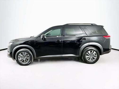 2024 Nissan Pathfinder SV FWD