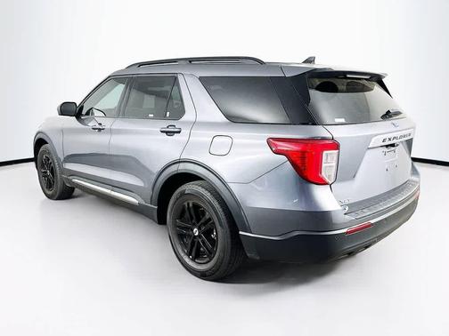 Carbonized Gray Metallic 2024 Ford Explorer XLT