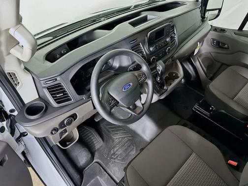 2025 Ford Transit-350 XL