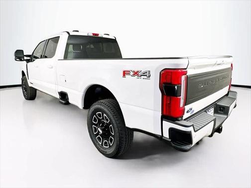 2025 Ford F-350 Platinum