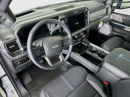 2025 Ford F-350 Platinum