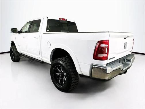 2022 RAM 2500 Laramie Crew Cab 4x4 6'4' Box