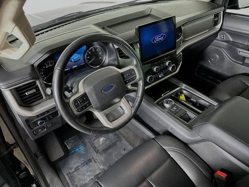 Agate Black Metallic 2024 Ford Expedition XLT