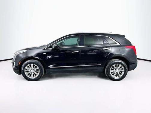 Stellar Black Metallic 2017 Cadillac XT5 Luxury