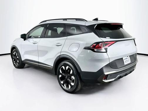 Wolf Gray 2023 Kia Sportage X-Line