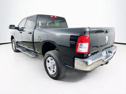2022 RAM 2500 Big Horn Crew Cab 4x4 6'4' Box