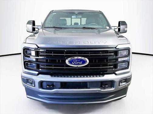 2025 Ford F-350 Platinum