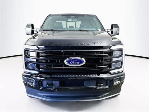 2025 Ford F-250 Platinum