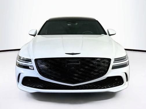 Uyuni White 2026 Genesis G80 3.5T Prestige Black AWD