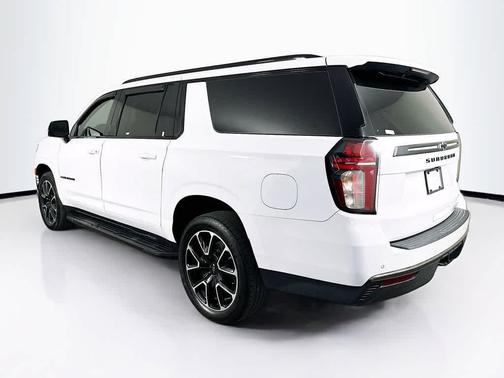 2022 Chevrolet Suburban RST