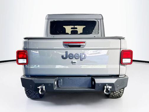 Sting-Gray Clearcoat 2022 Jeep Gladiator Sport